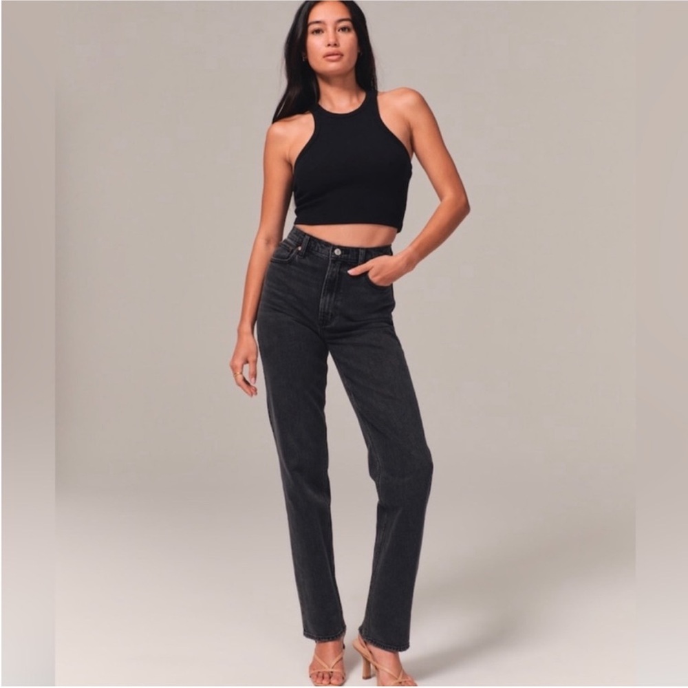 Abercrombie & Fitch Ultra High Rise 90s Straight Jean